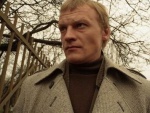 Алексей Серебряков покинул Россию